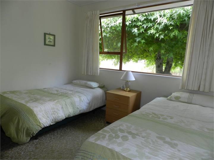 Smokebush Cottage - Holiday Home Exclusively Yours Turangi Bagian luar foto